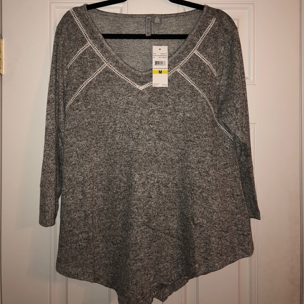 NWT Grey Flowy Dolman Sweater Size Medium